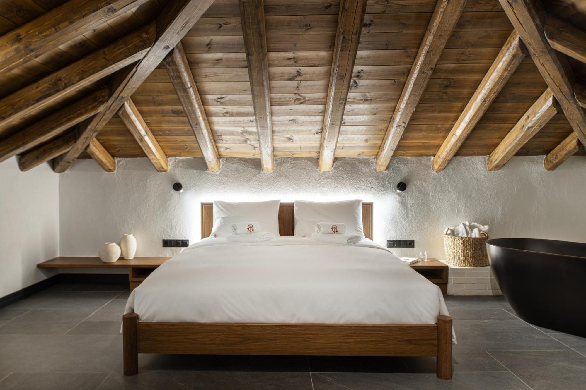 Unedo All Seasons Boutique Hotel بالايوس بانتليمون المظهر الخارجي الصورة